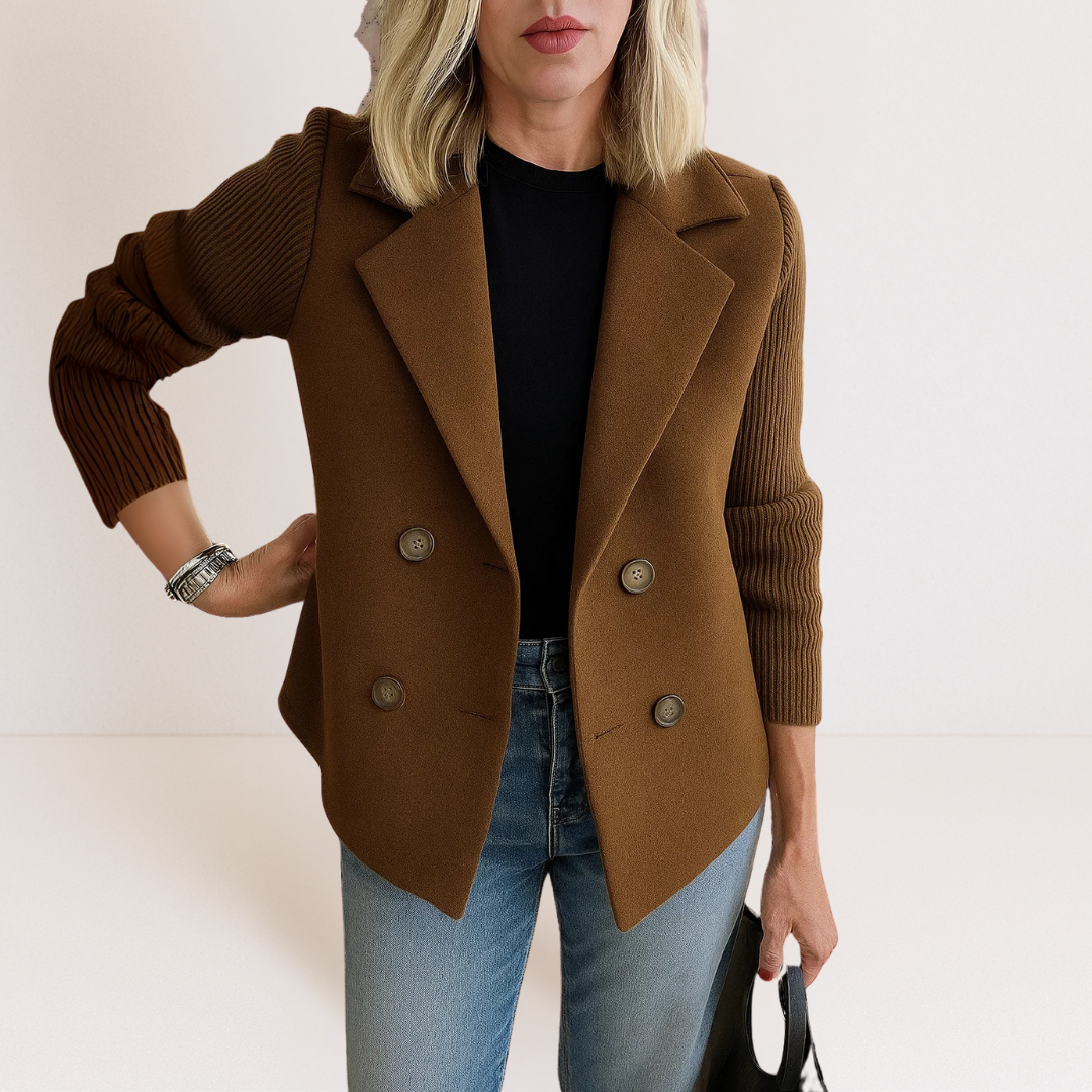 BLAZER ELEGANTE CON MANGAS DE PUNTO