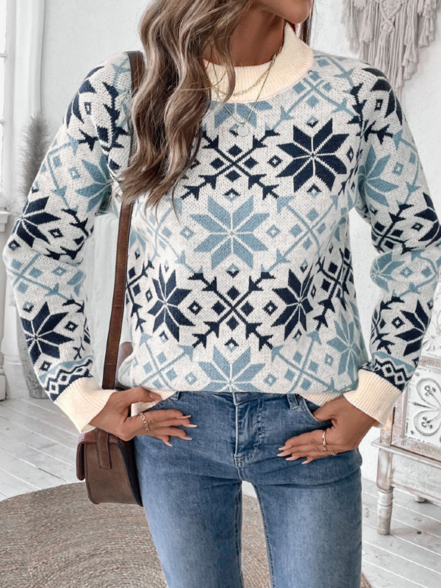 JERSEY AZUL GEOMÉTRICO CON COPOS DE NIEVE