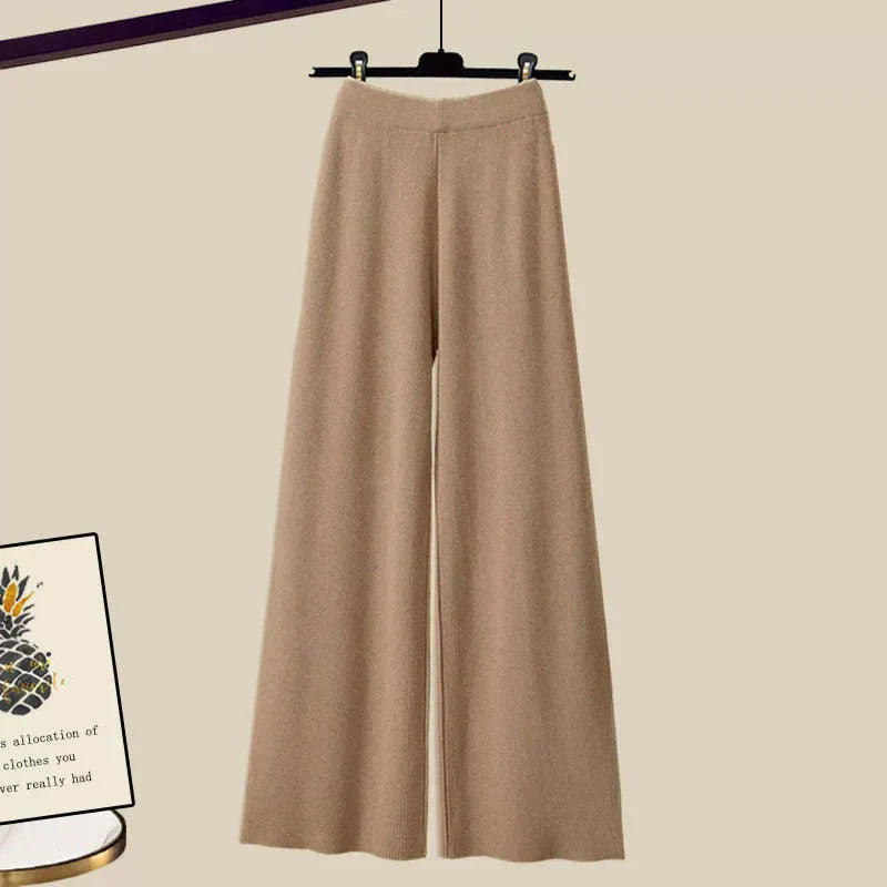 CONJUNTO ELEGANTE DE TRES PIEZAS