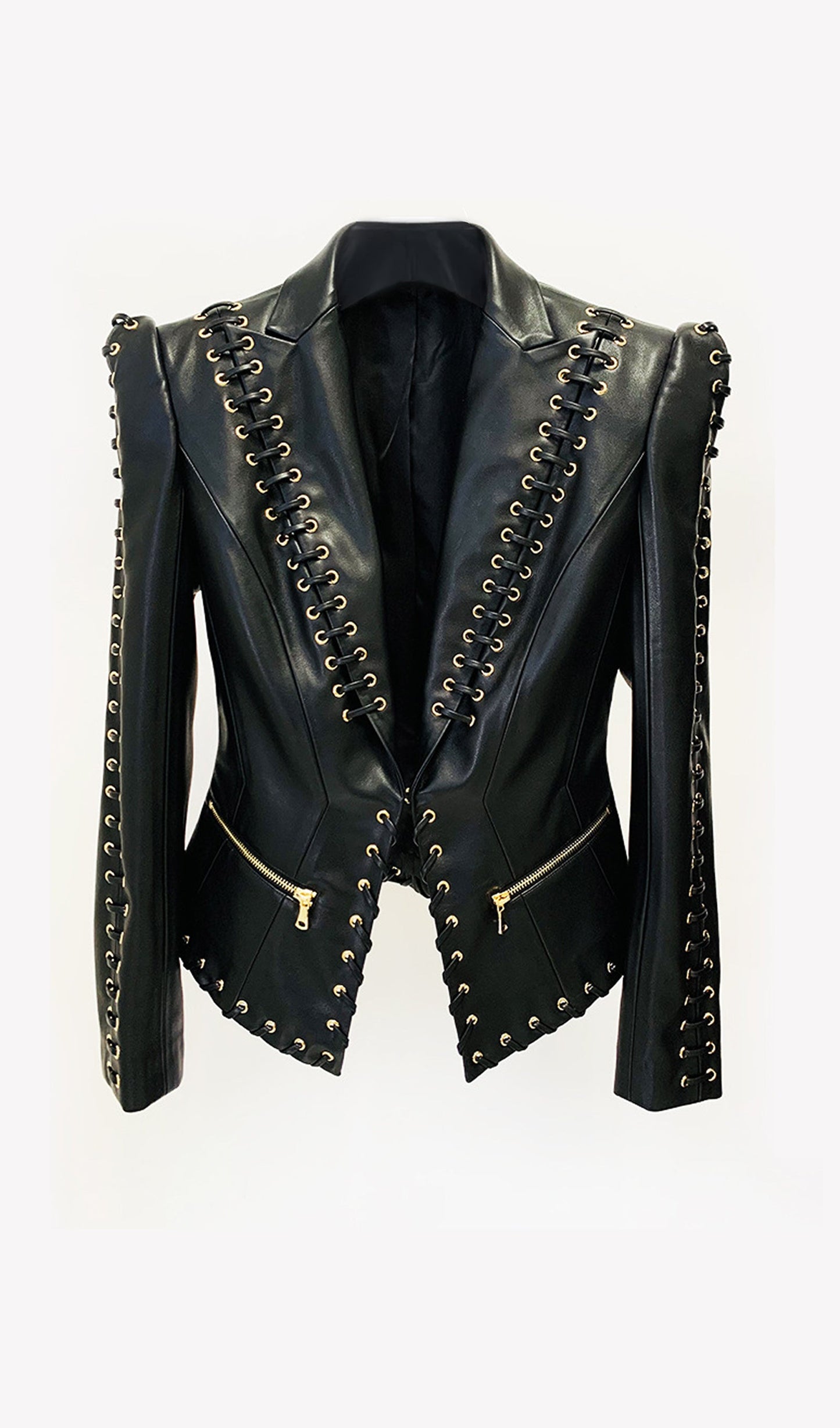 CONJUNTO CHAQUETA Y MINIFALDA DE CUERO