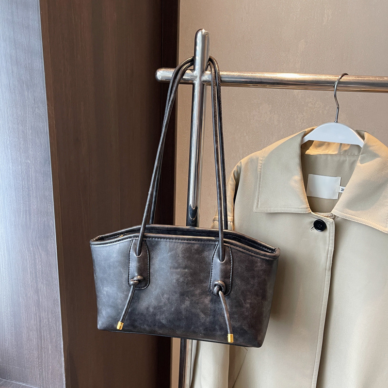BOLSO VINTAGE + CHARM DE REGALO