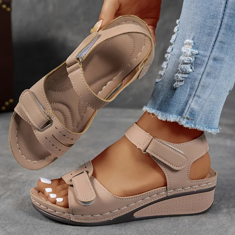 LUCA | SANDALIAS CUÑA CONFORT ELEGANTE