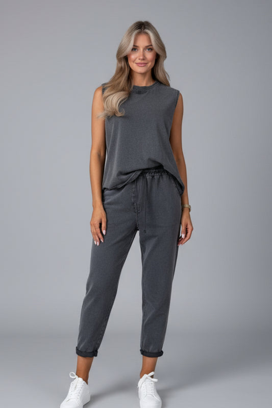 CONJUNTO CAMISETA Y PANTALÓN