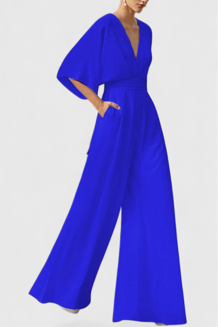 MONO CON ESCOTE EN V ELEGANTE