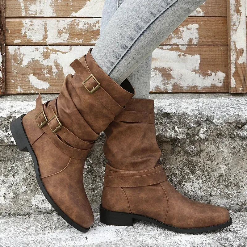 BOTAS PLANAS RETRO CON HEBILLAS