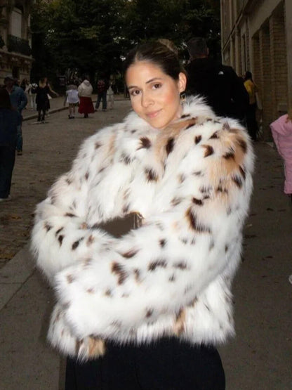 Velvet  – Chaqueta de pelo sintético con estampado felino
