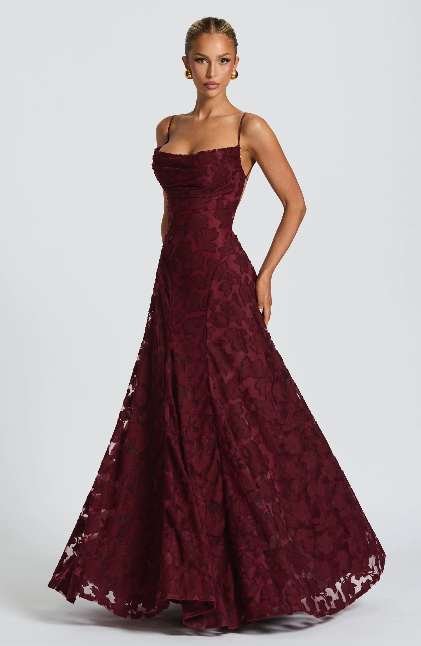 ELEGANTE VESTIDO MAXI CEREZA