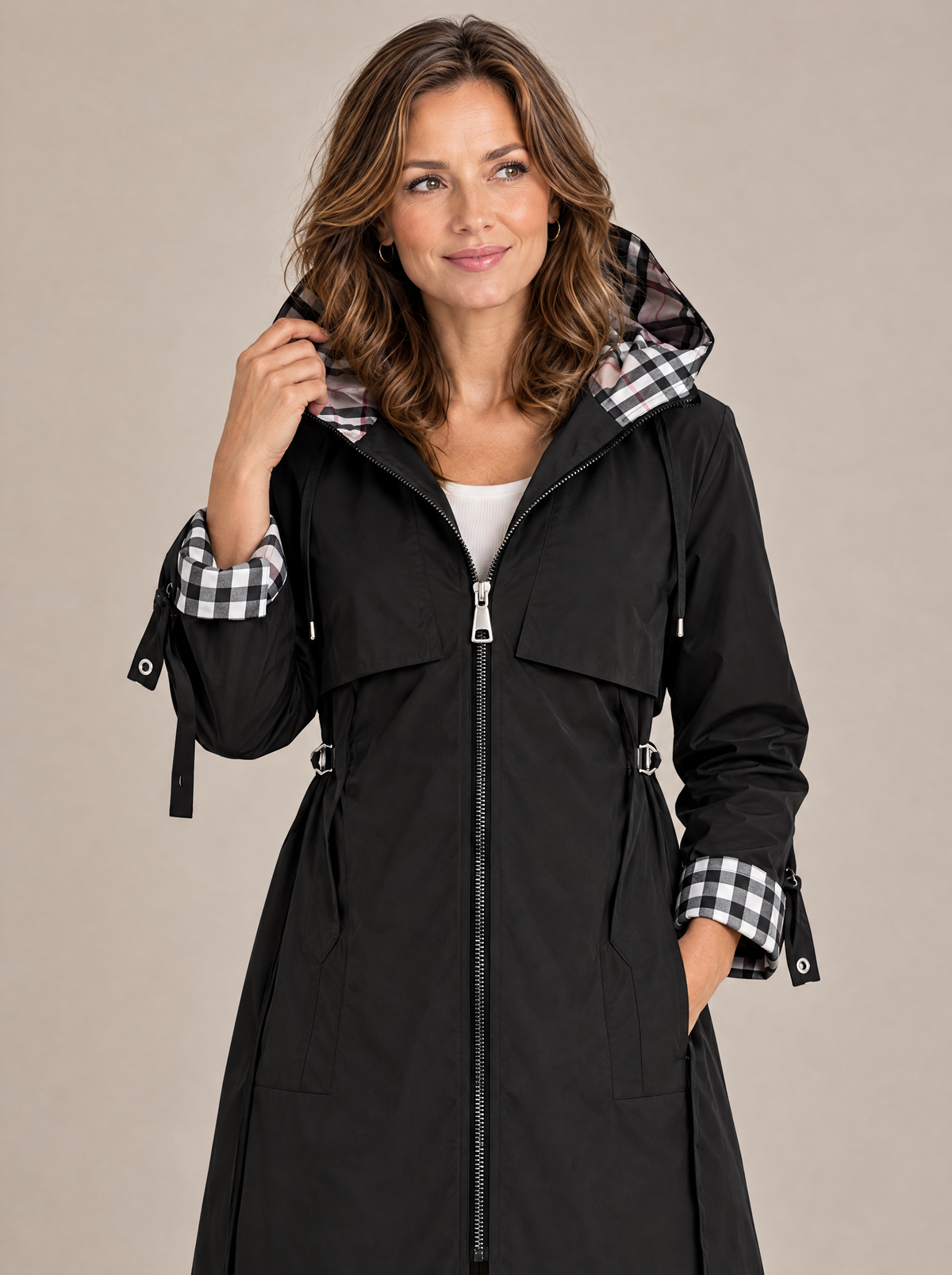 Abrigo Élise Zip negro - plano medio