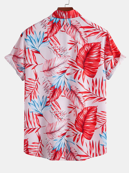 Camisa de botones con estampado tropical y pantalones cortos de baño